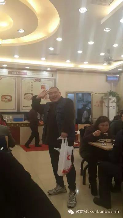 百度胖 老师吧上海市公安局轨道交通分局石宇玉老师求救 微信抖音快手百度贴吧百科图片视频知道搜索上海胖  ...