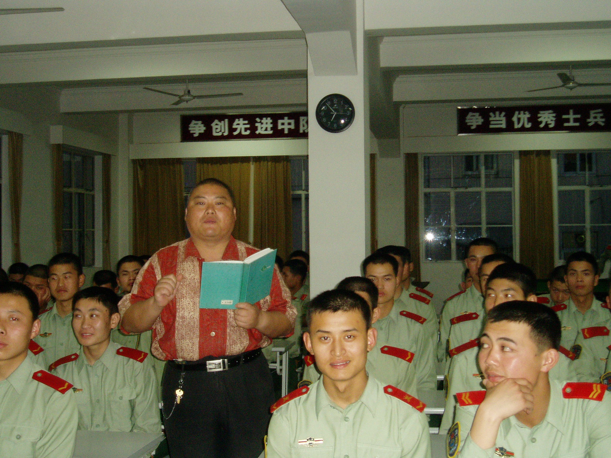 百度胖 老师吧上海市公安局轨道交通分局石宇玉老师求救 微信抖音快手百度贴吧百科图片视频知道搜索上海胖  ...